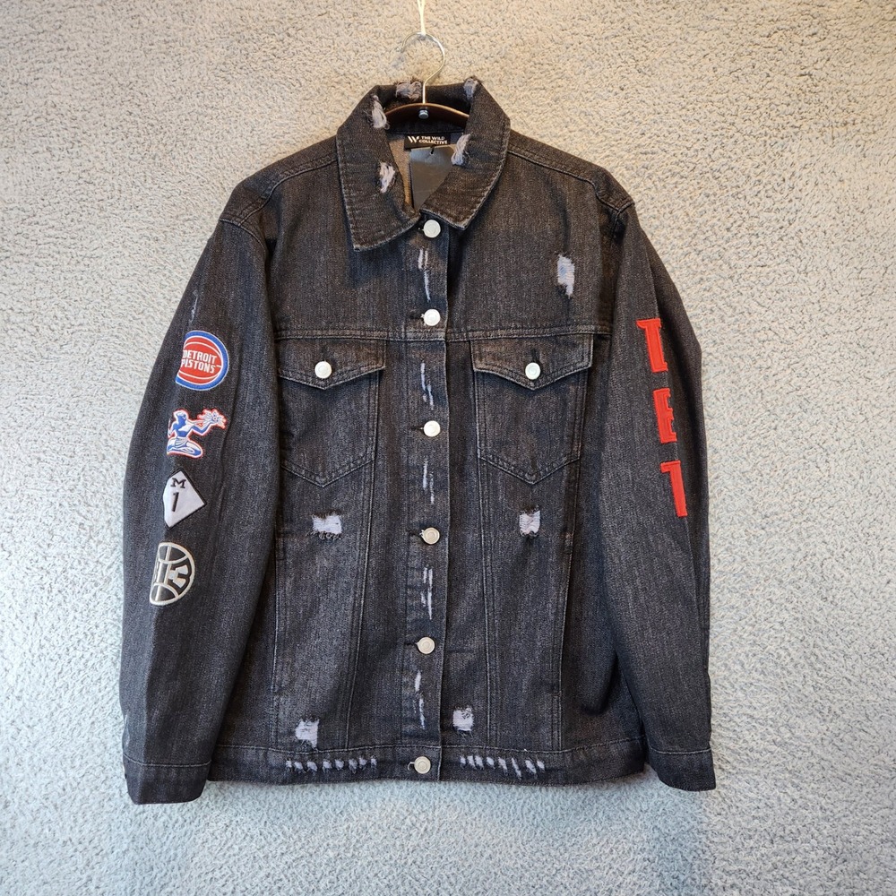 The Wild Collective Womens Large NBA Detroit Pistons Denim Jacket Distressed NWT - Picture 1 of 9
